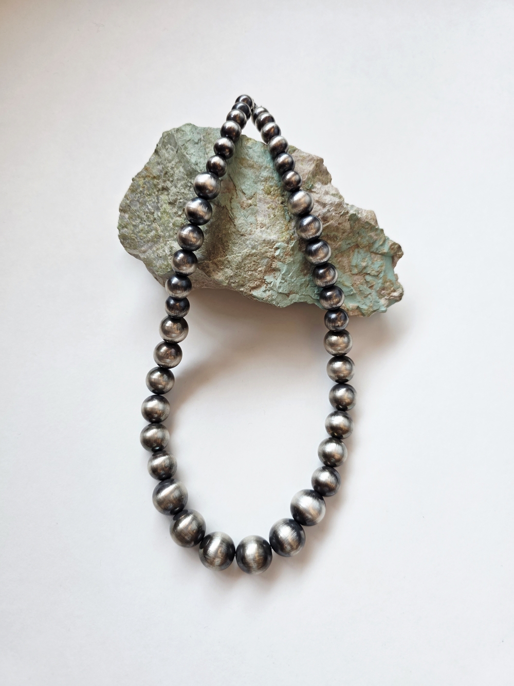 Sterling Silver Navajo Pearl  Necklace - Classic Black/Silver Look